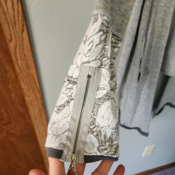 Knox Rose Cardigan - Picture 3 of 10